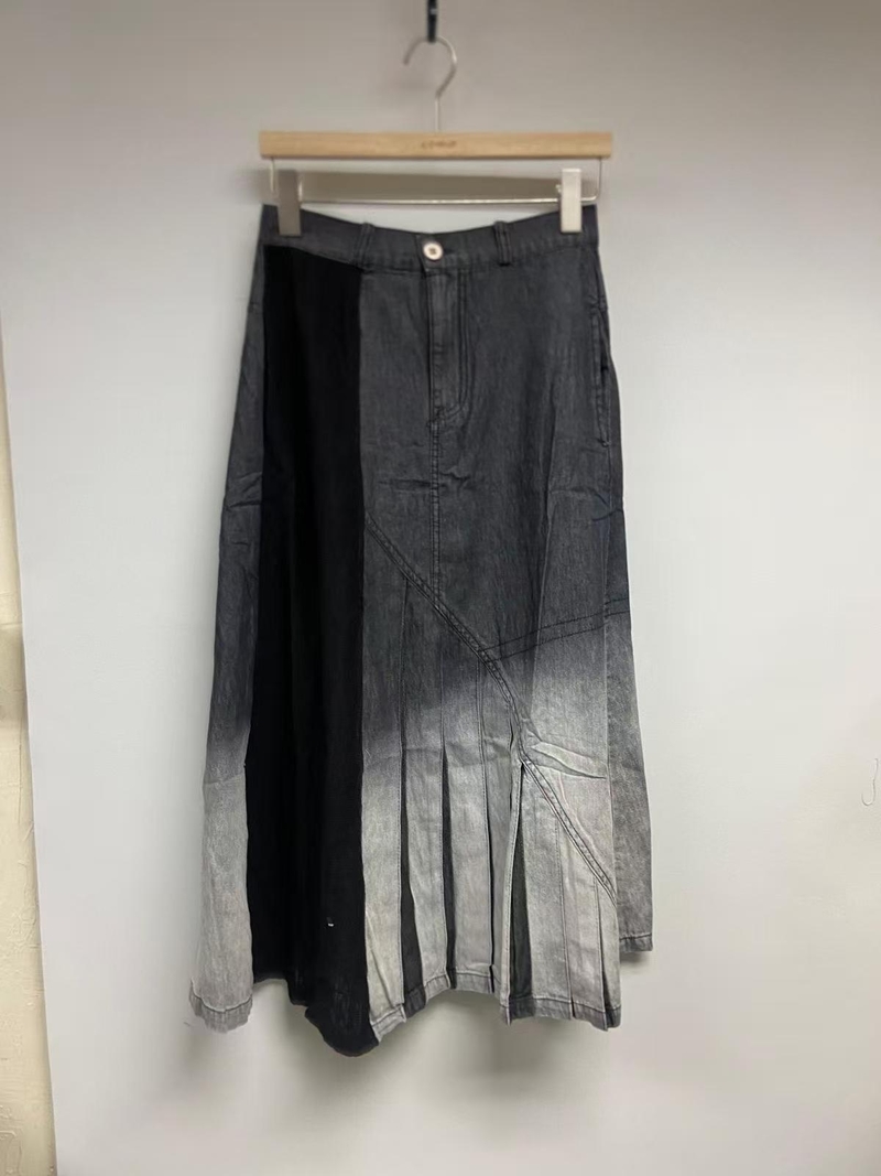 P0305 Skirt